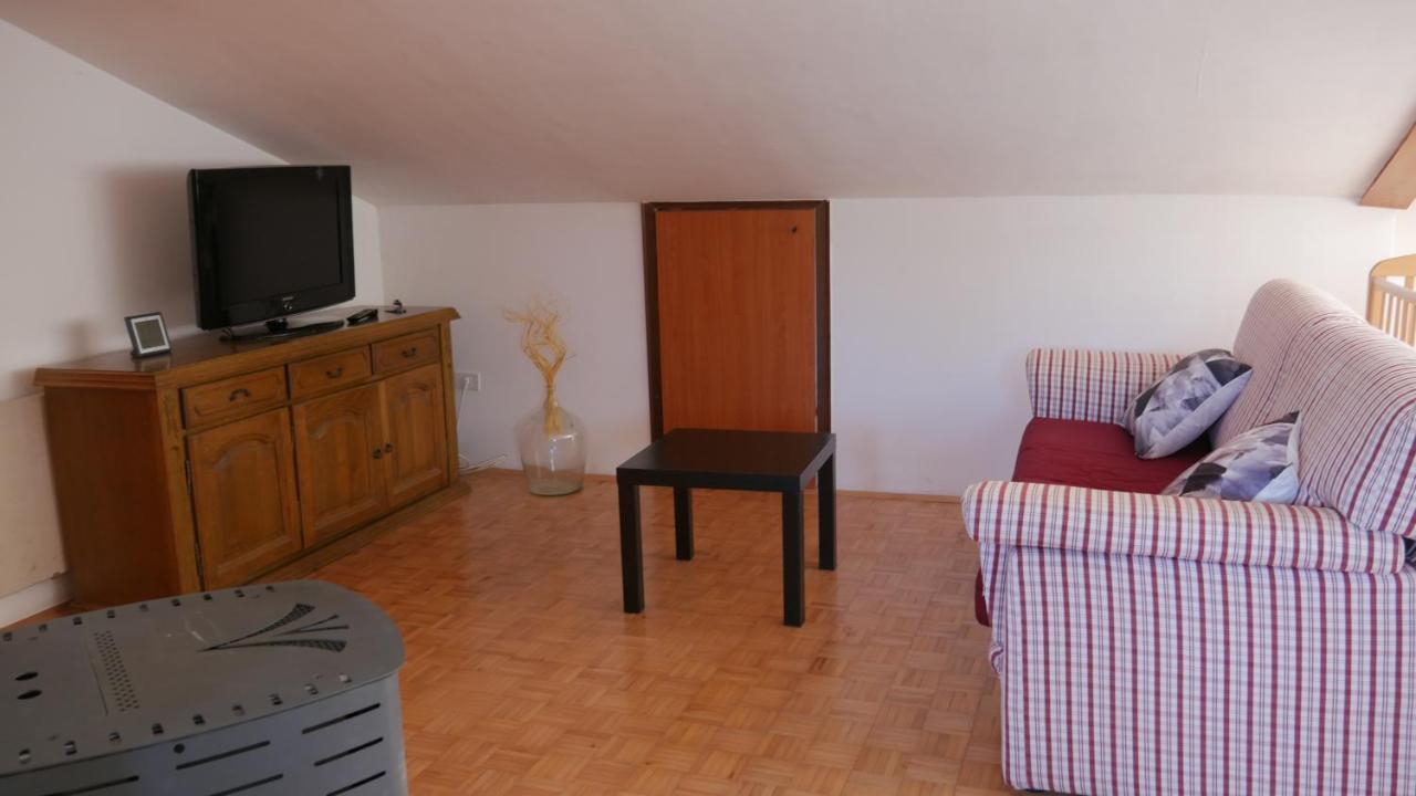 בוג'ה Apartment Kornarija מראה חיצוני תמונה
